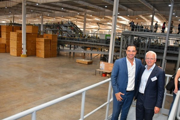 Valdés inauguró en Virasoro, la primera planta procesadora de maderas más grande de Latinoamérica