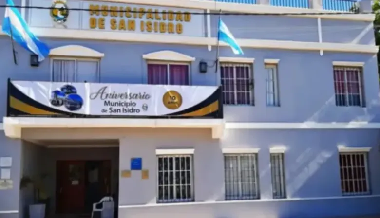 San Isidro: Delincuentes se llevan $ 22 millones destinados al pago de salarios