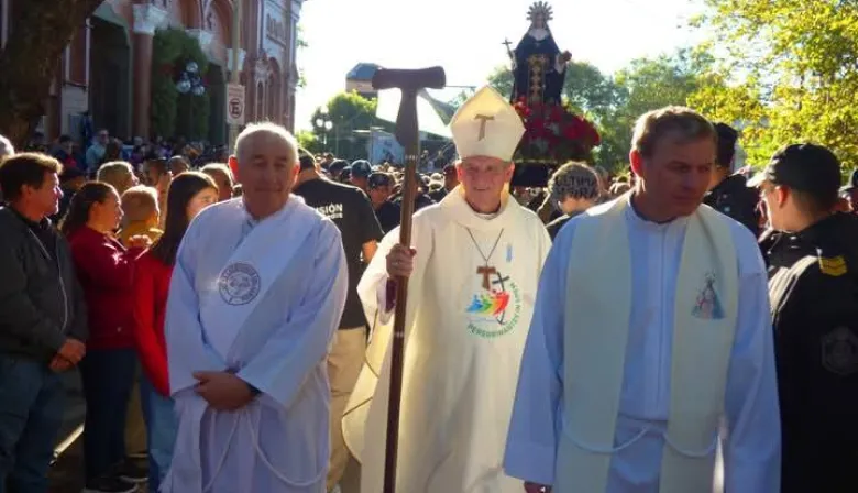 Monseñor Canecin invito a Vivir con Esperanza
