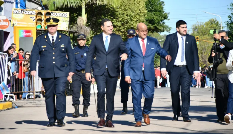 Valdés acompañó al pueblo de San Luis del Palmar en un nuevo aniversario de su fundación