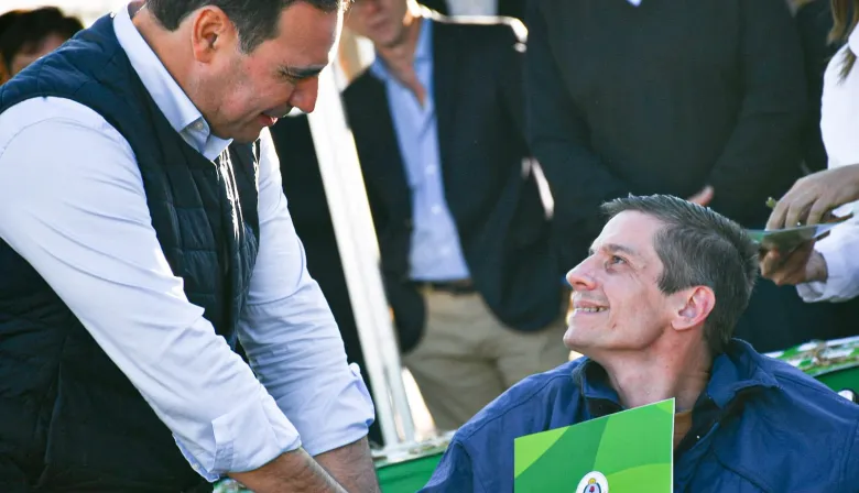 El Gobernador entregó 82 viviendas con el objetivo de un futuro mejor para los bellavistenses