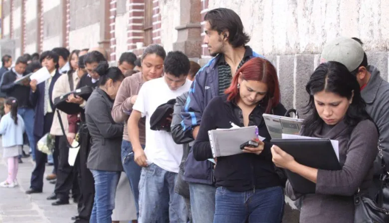 El desempleo subió al 7,9% en el primer trimestre y afecta a 1,7 millones de personas