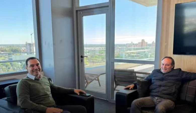 Reunión clave entre Valdés y Camau Espínola antes de las elecciones
