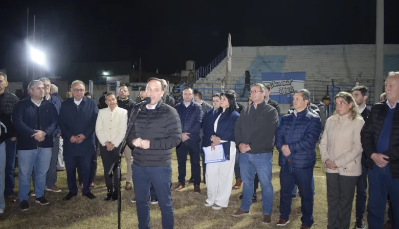 Inauguración del sistema lumínico del Polideportivo Antonio  Villarreal