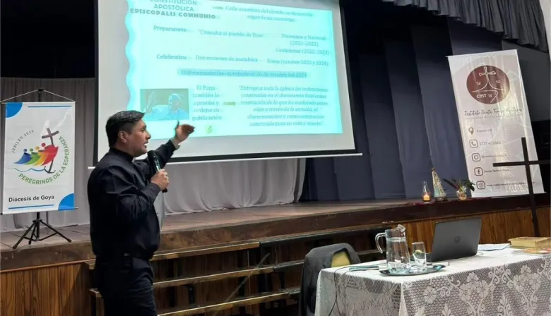 El desafío de caminar juntos: El padre Ariel Giménez presentó las conclusiones del sínodo de la sinodalidad