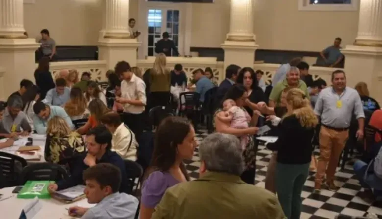 Comenzó el escrutinio definitivo: dos intendencias se definirán voto a voto