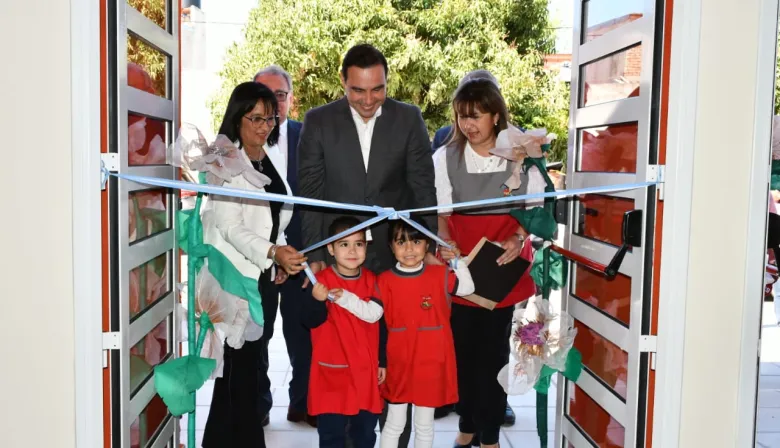 Valdés inauguró el Jardín de Infantes “Casita Encantada” en Capital