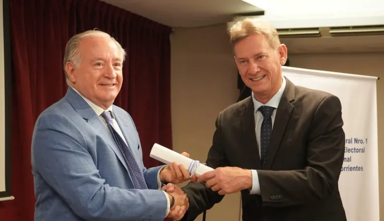 Diógenes González recibió su diploma como diputado nacional electo y llamó a construir consensos en el Congreso