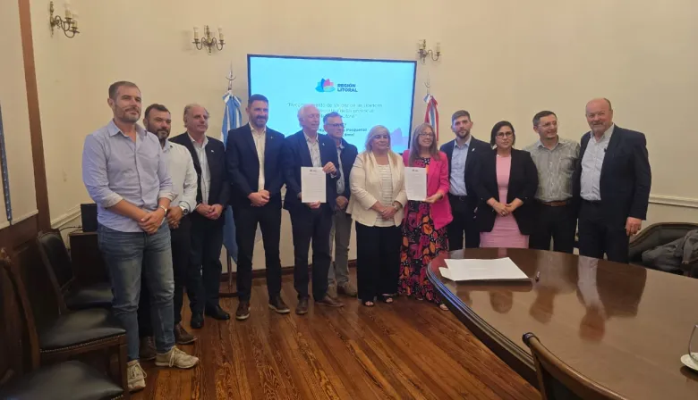 Corrientes suscribió el acuerdo regional para el reconocimiento de licencias de pesca deportiva con devolución en el Litoral