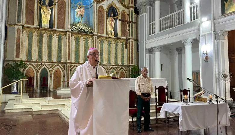 Monseñor Faifer:  "Somos valiosos a los ojos de Dios y Él vino para quedarse".