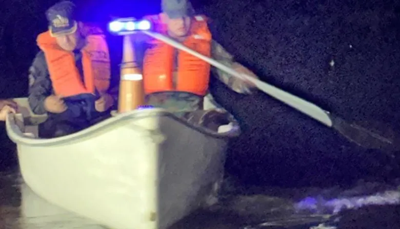 La Policía de Corrientes, realizó tareas de prevención en zonas anegadas y lugares estratégicos