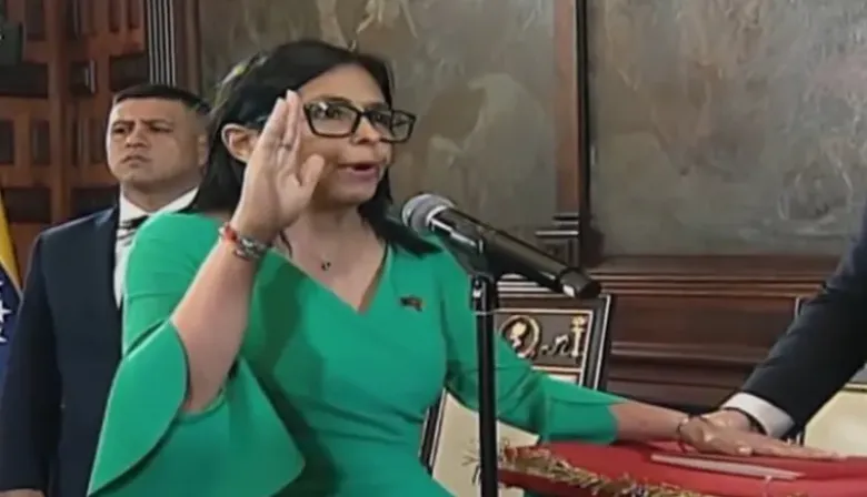 Delcy Rodríguez juró como presidenta encargada de Venezuela tras la captura de Nicolás Maduro