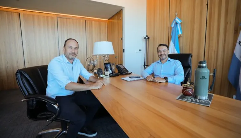 El gobernador Juan Pablo Valdés recibió a intendentes