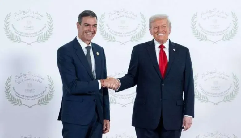 Donald Trump anunció que cortará todo el comercio con España