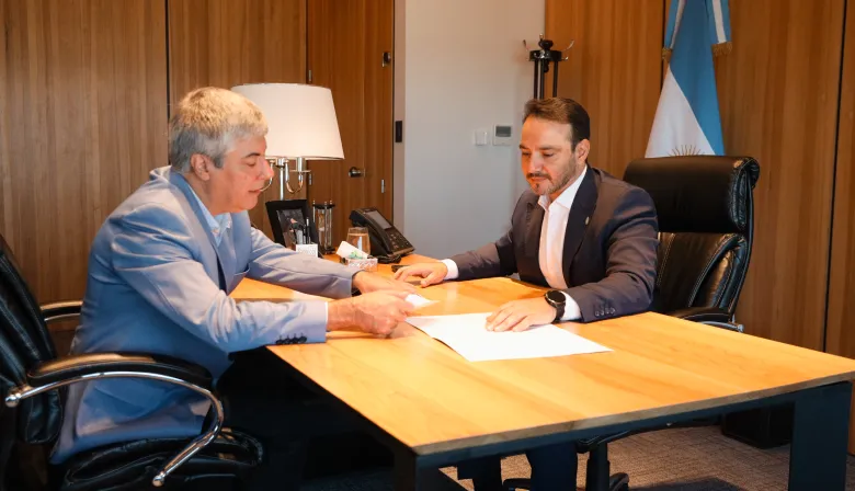 Valdés se reunió con el rector de la UNNE para fortalecer la formación profesional en Corrientes