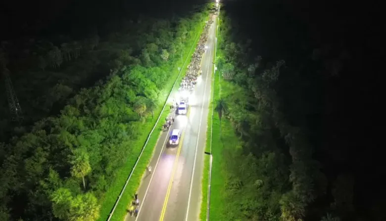Una multitud participó del Vía Crucis Interprovincial Corrientes y Chaco