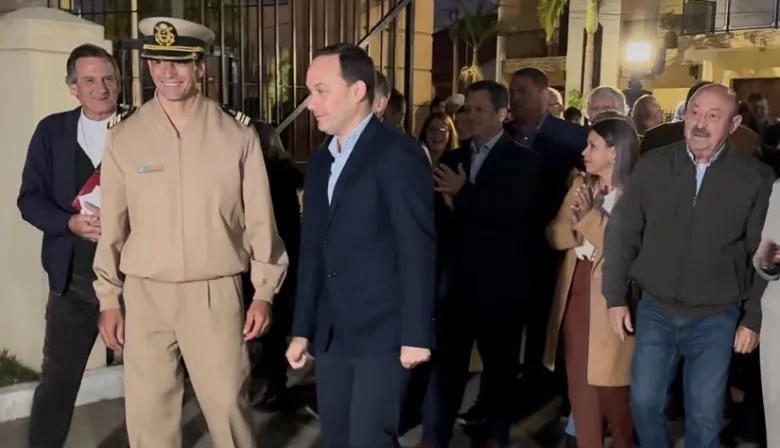 El Intendente Mariano Hormaechea presidió la reapertura del espacio público en prefectura