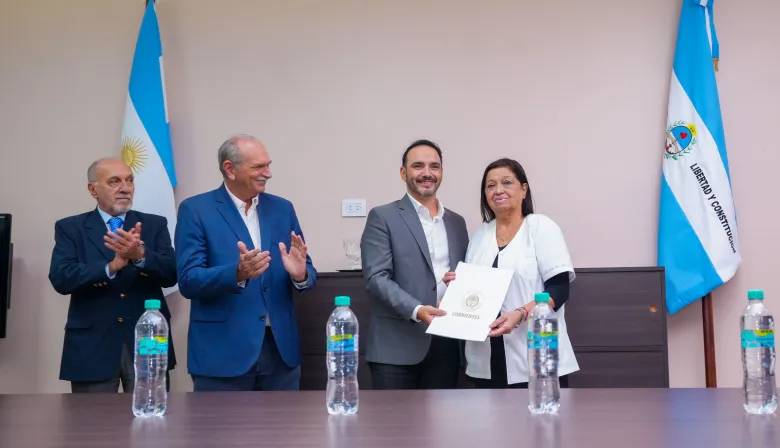 Valdés puso en funciones a nuevas autoridades del Hospital Pediátrico