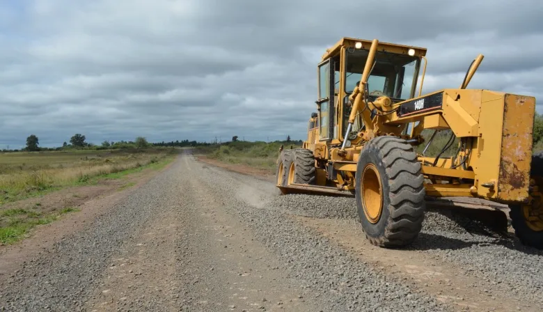 Avanza el enripiado de la Ruta Nacional N°25 mejorando la conectividad rural en Curuzú Cuatiá