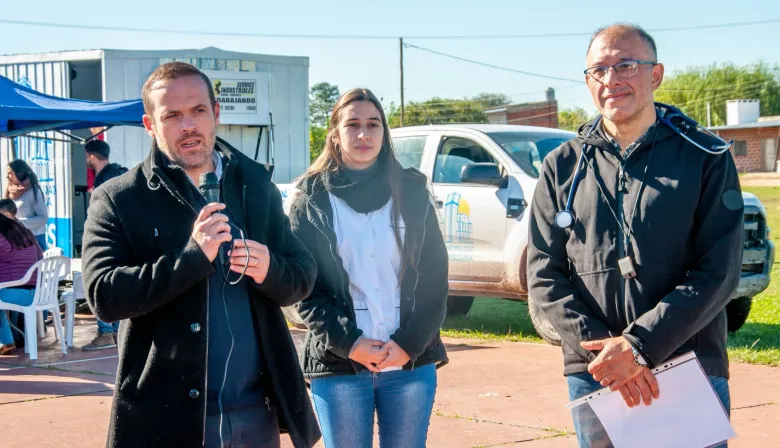 Esquina: Operativo integral en el Barrio Bicentenario con presencia de distintas áreas municipales