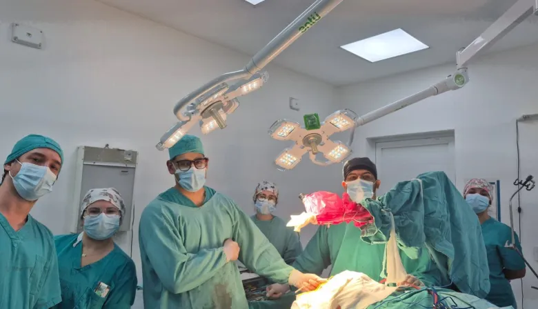 Hito histórico en el Hospital Regional Goya: extirparon un tumor de base de cráneo