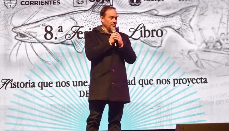 El intendente Mariano Hormaechea dejó inaugurada la Feria del Libro