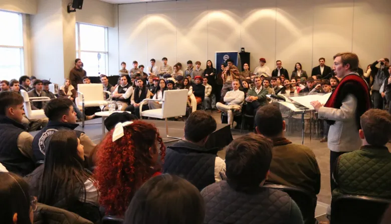 Los jóvenes del Ateneo de la Sociedad Rural Argentina debatieron cómo construir una Argentina más productiva y federal