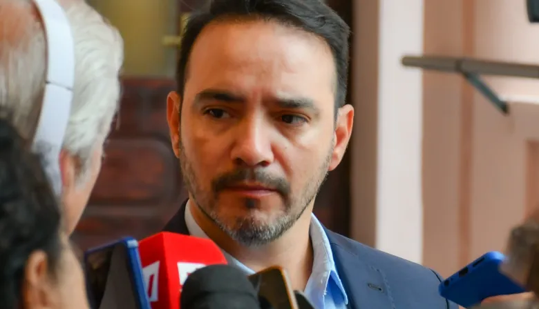 Valdés pidió analizar en profundidad la reforma del BCRA antes de definir el respaldo de Corrientes