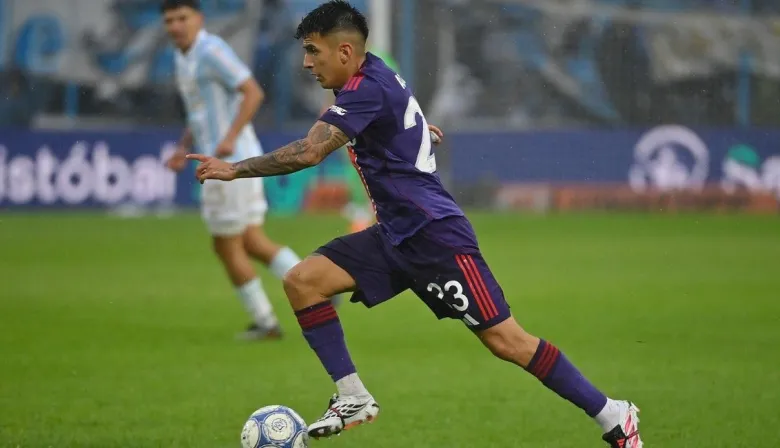 Domingo de fútbol, pasión y transmisión en Radio del Guaran