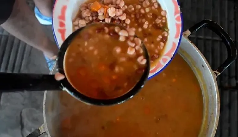Karaí Octubre: el antiguo ritual guaraní que desafía a la miseria con comida, tradición y abundancia