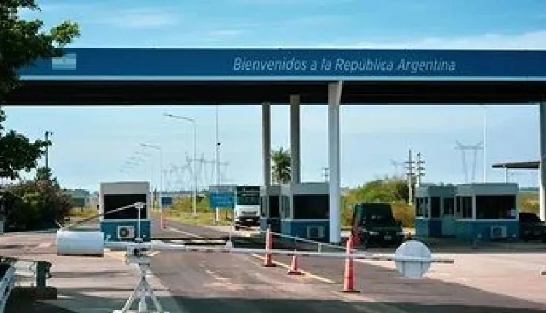 Crecida del Paraná: cierran el cruce entre Ituzaingó y Ayolas