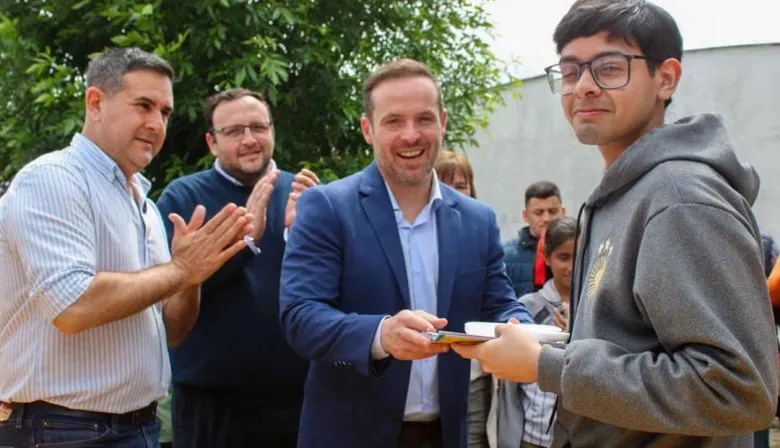 Una mirada al futuro: Esquina acercó soluciones visuales a más de 80 chicos