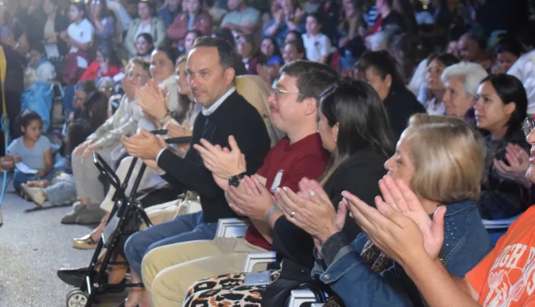 Hormaechea acompañó el cierre de los festejos por los 130 años del Instituto Santa Teresa