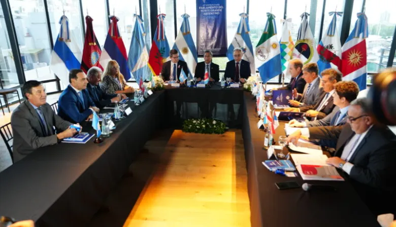El Parlamento del Norte Grande reunió en Corrientes a sus autoridades para impulsar una agenda regional