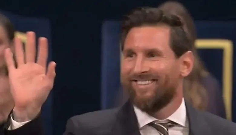 Lionel Messi recibió el Premio Princesa de Asturias en una ceremonia junto a la realeza española