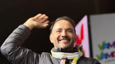 Juan Pablo Valdés en el barrio 17 de Agosto: "Queremos que esta Capital brille"
