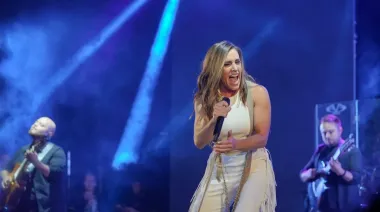 Soledad Pastorutti brilló en la quinta noche del Chamamé ante un anfiteatro repleto