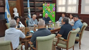 El Gobierno de Corrientes otorgará un incremento del 6% a los docentes y continuará con ajustes durante el año