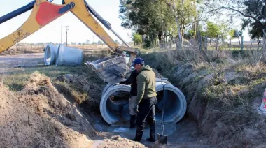 Camino del Medio: el Municipio avanza con una obra clave de desagües para mejorar la conectividad rural
