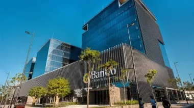 El Banco de Corrientes acompaña la Feria del Libro con educación financiera y una promo imperdible