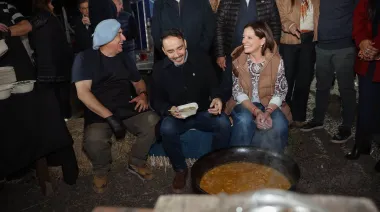 "Valdés celebró la Fiesta del Locro en Curuzú Cuatiá: 'Ver a nuestra gente orgullosa de lo suyo no tiene precio'".
