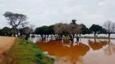 Crece la preocupación por el río Uruguay: Santo Tomé activó un operativo de alerta