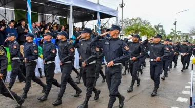 La Policía de Corrientes conmemoró sus 55 años con un acto multitudinario en la Costanera Sur
