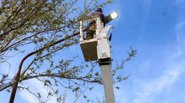 La Municipalidad de Esquina, mediante un convenio con la DPEC, renueva la iluminación de los accesos a la ciudad