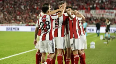 River recupera el rumbo: venció 2-0 a Argentinos en su mejor actuación del torneo