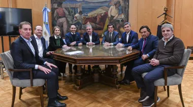 Valdés y gobernadores del Norte Grande insistieron ante Nación por tarifas diferenciales para zonas cálidas