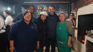 Entre sabores y recuerdos: Valdés acompañó la Fiesta Internacional del Guiso en Paso de los Libres