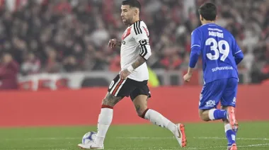 River dejó escapar una ventaja de dos goles y terminó empatando 2-2 ante Vélez