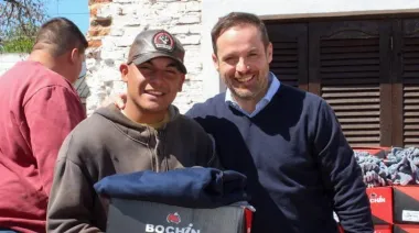 Esquina refuerza la seguridad laboral: 70 empleados municipales recibieron nueva indumentaria