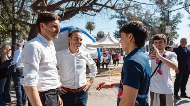 Valdés viajó a Rosario para acompañar a los ocho correntinos que representan a la Argentina
